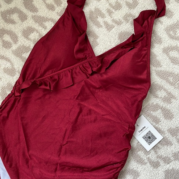 Cupshe One-Piece Swimsuit with Ruffle Detail - Picture 2 of 4